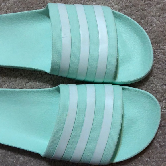 Adidas mint slides - Picture 3 of 4